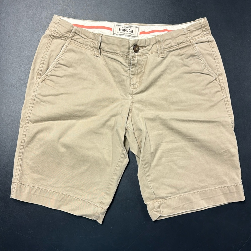 Old Navy Perfect Bermuda shorts size 2